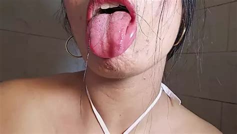 Alone In Her Room But Not For Long Amateur Porn Feat Lissawiild Xhamster