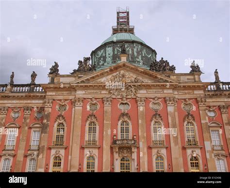 Palace sans souci hi-res stock photography and images - Alamy