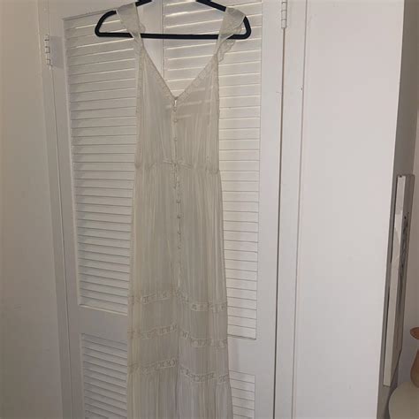 White Flowy Maxi Dress With Ruffle Sleeves And Depop