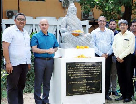 Statue Of Maharishi Sushruta Installed In Premises Of Gmc Jammu Daily