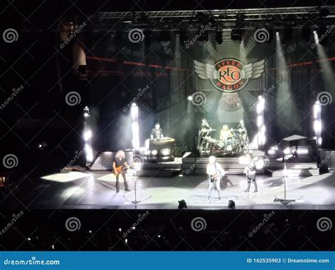 Reo Speedwagon Concert Editorial Stock Photo Image Of Show 162535903