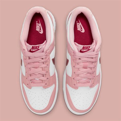 Nike Dunk Low Pink Velvet