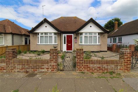 Sandown Drive Herne Bay Ct6 3 Bed Bungalow For Sale £375000