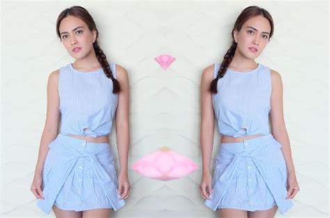Yuk Intip Koleksi Bikini Shandy Aulia Yang Stylish Dan Super Seksi