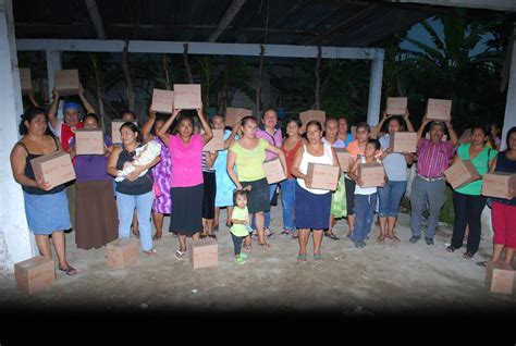 La Noticia Del Hoy Y Del Ma Ana Dif Beneficia A Familias De La Colonia