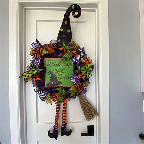 Witch Halloween Wreath -26 inches – Bond Craft Studio