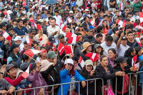 En Ayacucho Ministra De Vivienda Hania P Rez De Cu Llar Participa De La