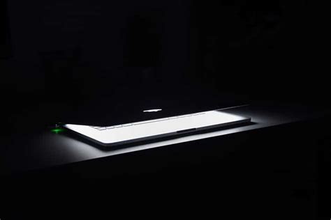 easy ways  create  black background