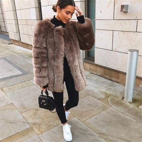 The Chicest Fur Coat Outfits To Wear Now Le Chic Street In 2024