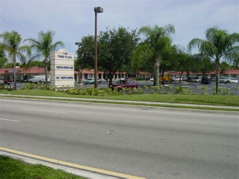 7100 Pines Blvd Pembroke Pines Fl 33024 For Lease