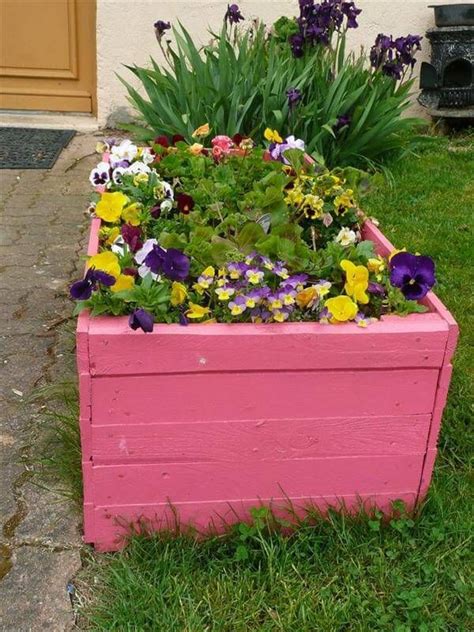 Diy Pallet Gardens Creative Ways To Use Pallets Pallets