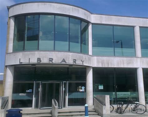 Putney And Other Wandsworth Libraries Thrive On Line