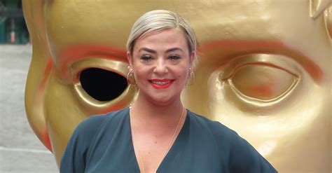 Lisa Armstrong Unveils New Shorter Hair Style Entertainment Daily