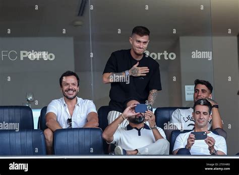 Otávio Al Nassr Spieler Besucht Sein Ehemaliges Stadion Dragon Stadium Porto Portugal 8