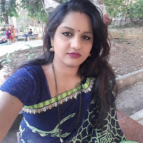 Beautiful Indian Housewife Bhabhi Women Girls Dresses Beauty Girl Beauty Full Girl Desi Beauty