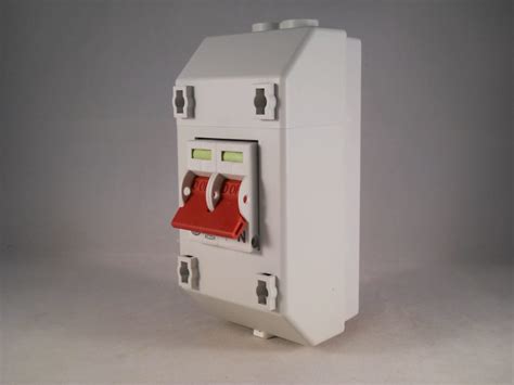 Wylex Isolator 100 Amp 2 Pole 100a Main Switch With Enclosure Rec2s New