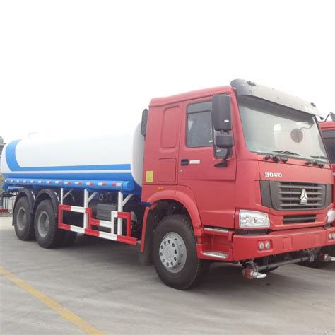 Sinotruk HOWO 4X2 5000 Liters 10 Tyres 10000 Liters Sprinkler Truck