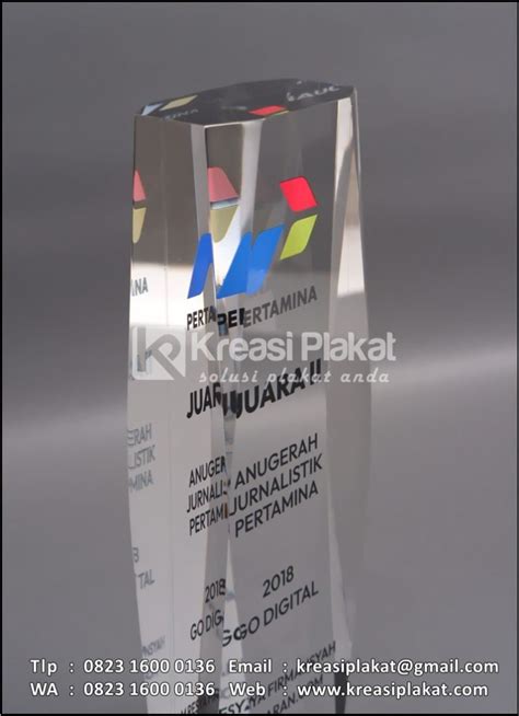 Plakat Akrilik Juara Anugerah Jurnalistik Pertamina Kreasi Plakat