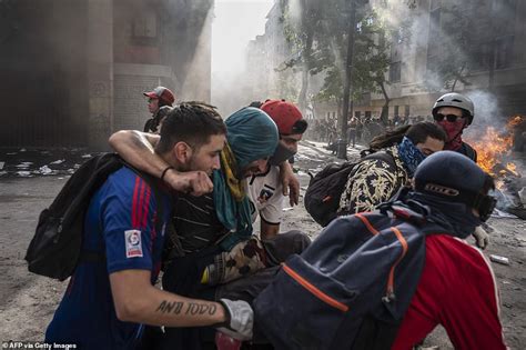 Chile Is Paralysed By Rioting And Arson Attacks For Fifth Day Running