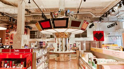 mecca opens worlds biggest beauty store rin