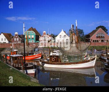 Crab Cutters In The Harbour Greetsiel Leybucht Krummh Rn East