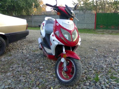 Vand Scuter First Bike Model Tornado