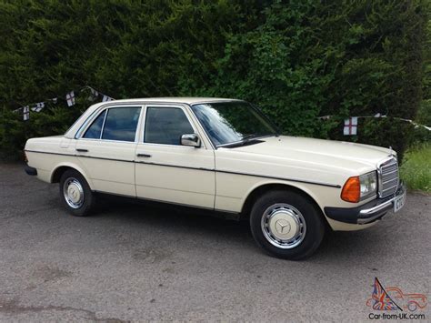 1986 Mercedes Benz 230e W123 Saloon 5 Speed Automatic Petrol Low Mileage