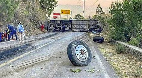 TRAGEDIA DE PEREGRINOS 14 MUERTOS Y 31 HERIDOS Sobre La Carretera