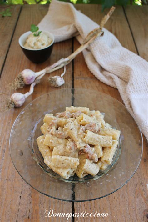 Pasta Con Pesto Di Noci E Salsiccia Donnepasticcione