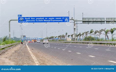 Newly Constructed Delhi Meerut Expressway from Delhi To Meerut ...