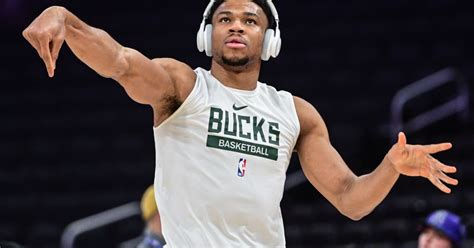 Giannis Antetokounmpo Hilariously Asks Where He Can Buy Size Dress