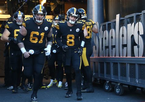 Pittsburgh Steelers Monday Night Matchup Sits Middle Of The Pack For Tickets Sports