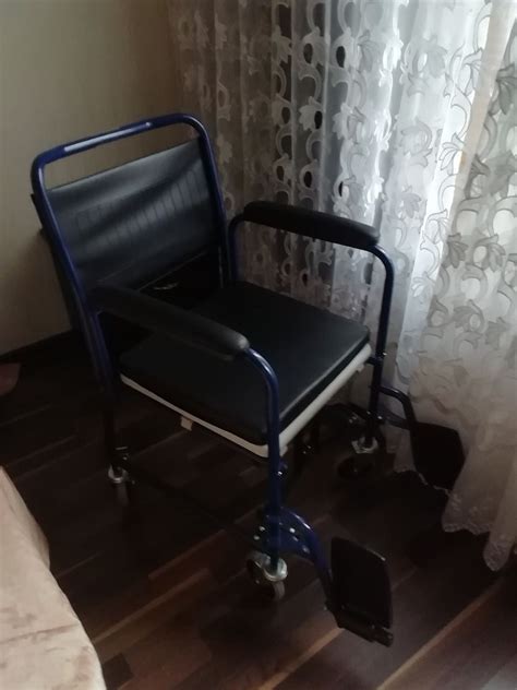 Инвалидная кресло-коляска: 3 200 грн. - Коляски Запоріжжя на Olx