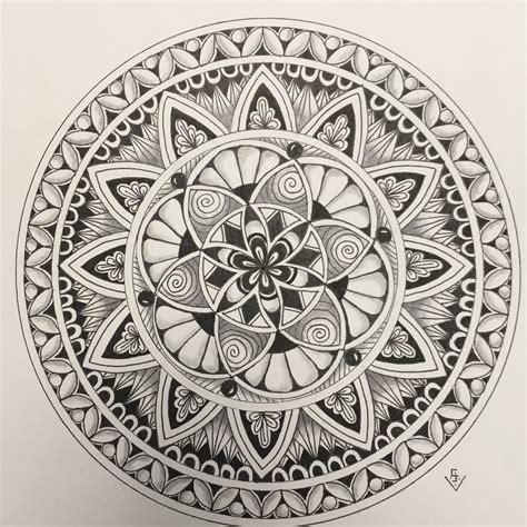 Shaded Zendala By Feistycairn Mandala Drawing Doodle Art Drawing Simple Canvas Paintings