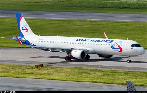 Ra Airbus A Nx Ural Airlines Alexander Lebedev