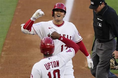 오타니 Mlb 데뷔 후 최장 비거리 143m 홈런2루타종합