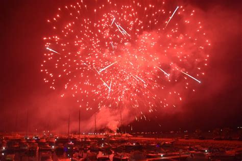 Termoli La Magia Dei Fuochi Illumina La Notte Di San Basso