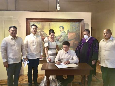 Look Zubiri Also Takes Oath As Senator At National Museum Inquirer News