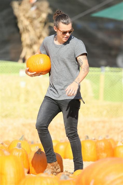 Celebrity Men Wear Womens Jeans The Jeans Blog