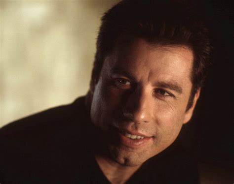 Download Amazing Feature Hollywood Actor John Travolta Wallpaper