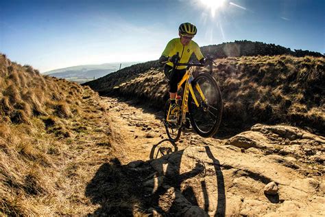 How To Ride Gravel Techniques Skills And Tips For Riding Gravel