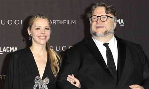 Se nos casó Guillermo del Toro hace unos meses y ni nos enteramos su