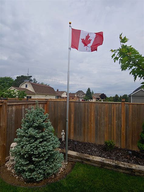 Titan Telescoping Flagpoles – 15’ - Ontario Flag and Pole