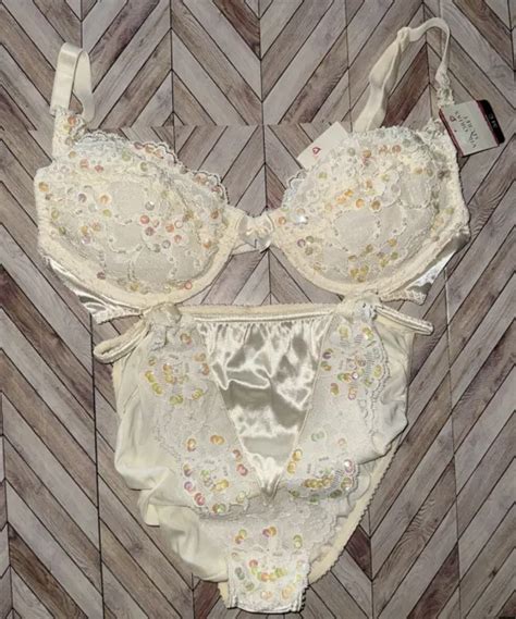 RARE VINTAGE VICTORIAS Secret Second Skin String Bikini And Bra