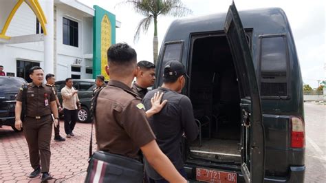 Dugaan Korupsi Oknum Pejabat Bpr Bestari Tanjungpinang Ditahan