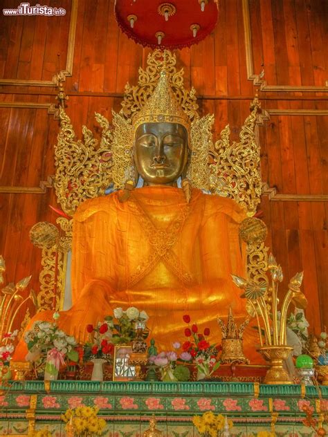 Il Ritratto Di Phra Chao Plalakaeng Phra Mahamuni Foto Mae Hong Son