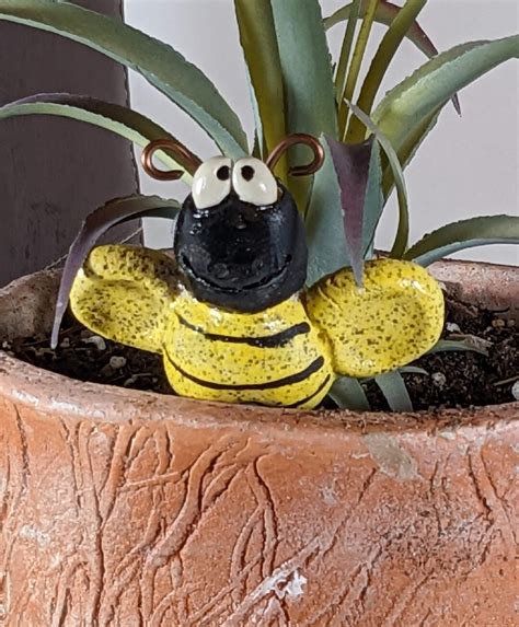 Bumble Bee Plant Buddy Ceramic Bumble Bee Garden Art Plant Stake