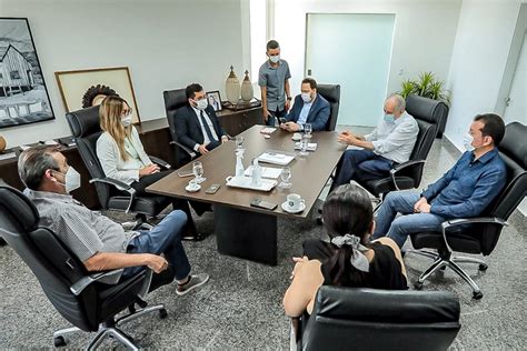 Deputados Discutem Setor Mineral Membros Da Companhia De Pesquisa