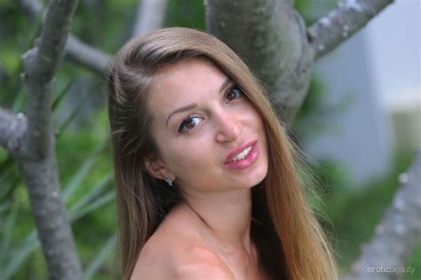 Erotic Beauty Performed By Leila Mazz Nude Porn Pics NakedPics
