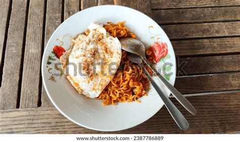 Indomie Goreng Indonesian Popular Instant Fried Stock Photo 2387786889 | Shutterstock